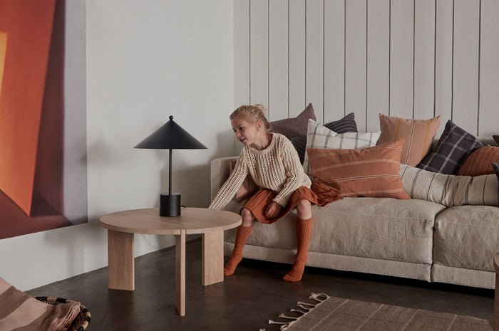 Lampe en métal avec abat-jour