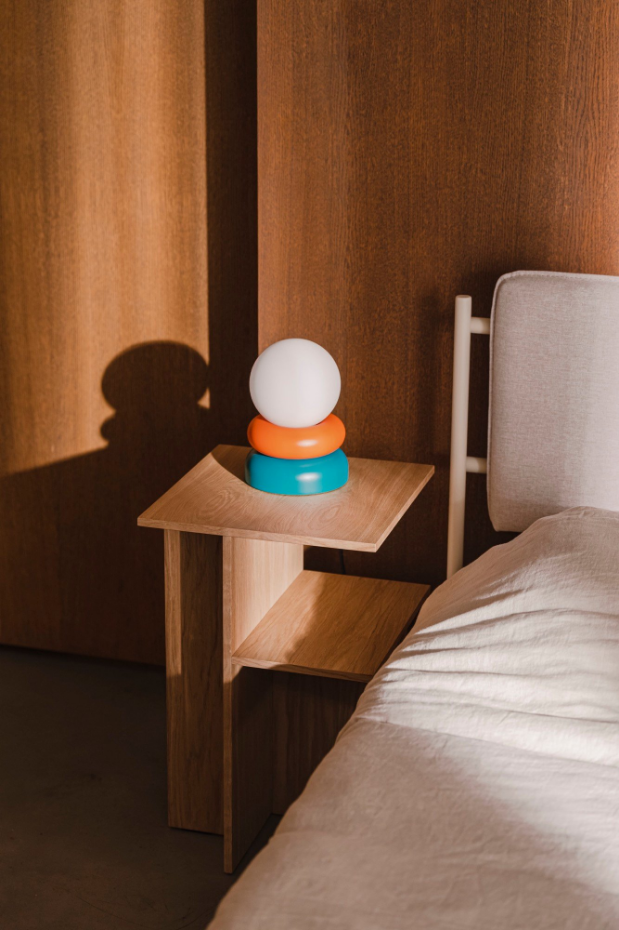 Lampe de table en bois massif OTEM