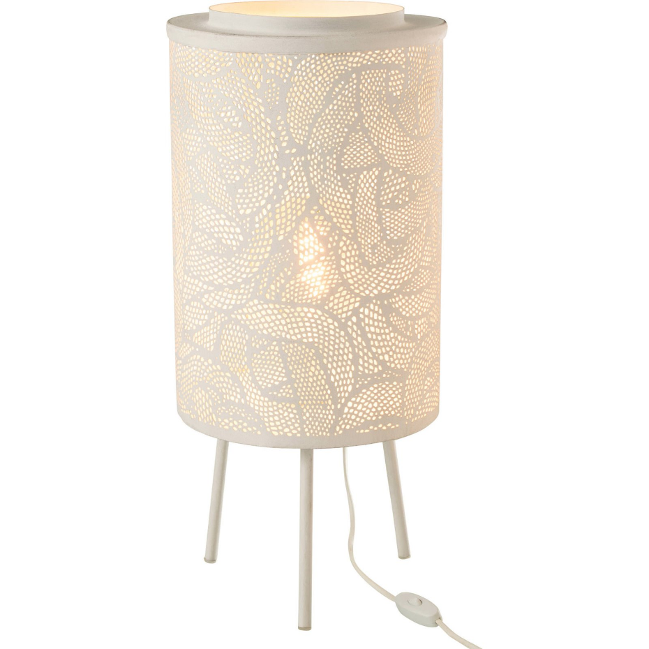 Lampe ajourée en métal rond ambiance tamisée