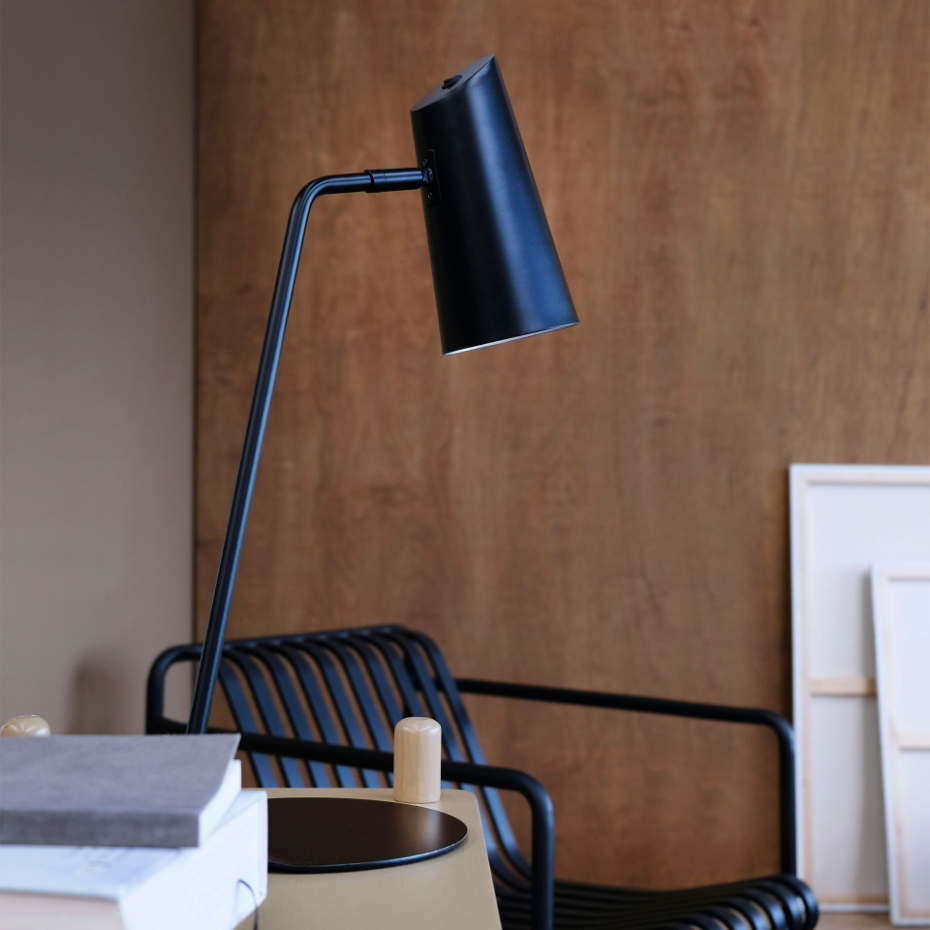 Lampe à poser en noire PALLAS