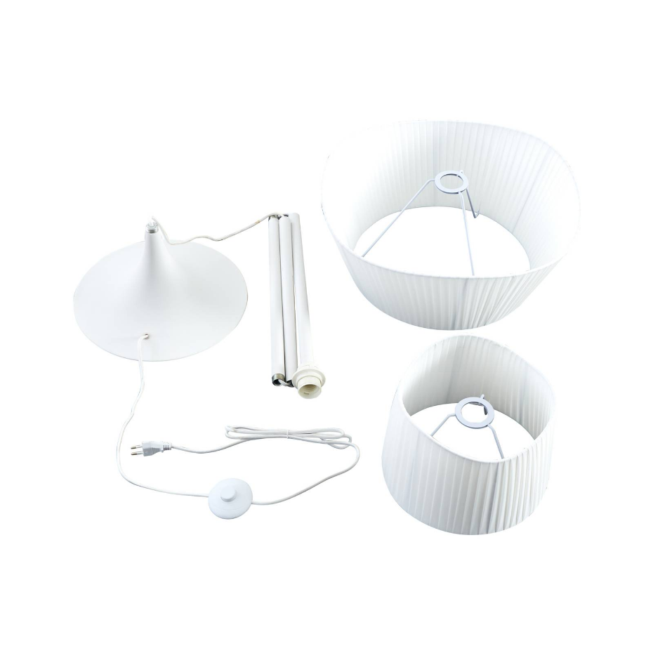 Lampadaire en métal, Eryndor