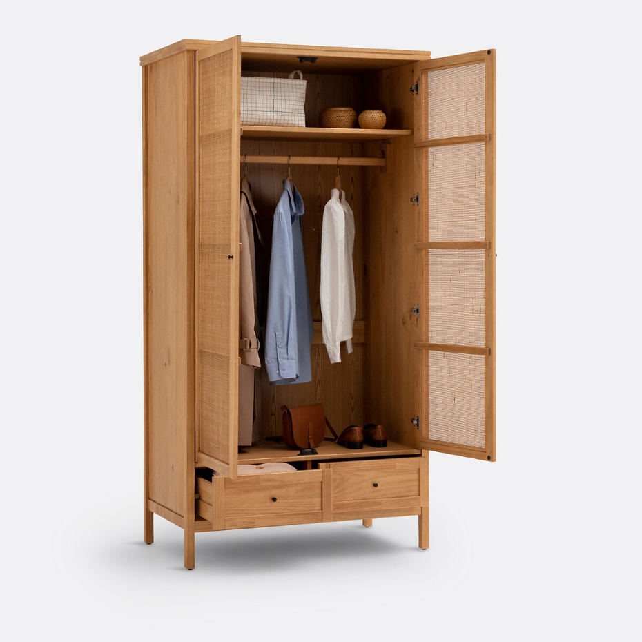 Armoire 2 portes pin massif et cannage, Gabin
