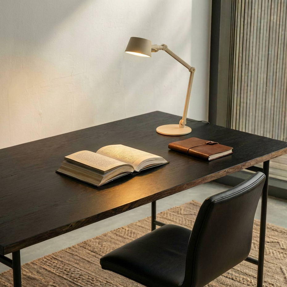 Lampe à poser en métal moderne, Silka