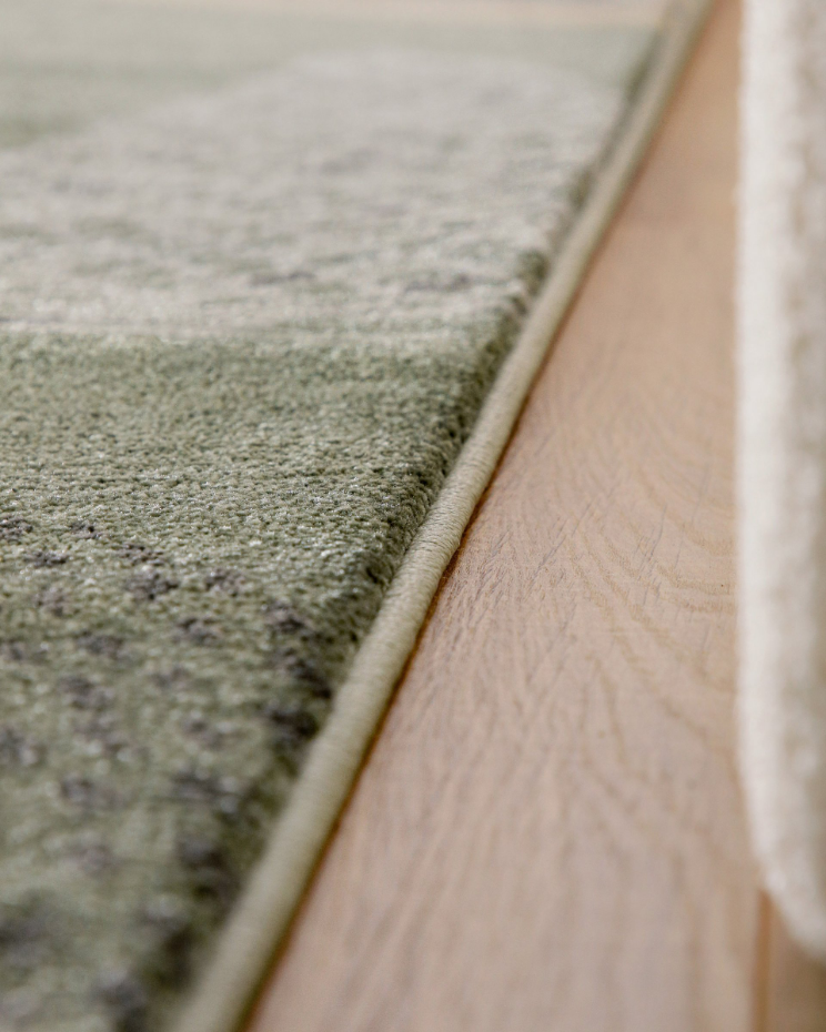 Tapis design motif végétal ,  Hazel