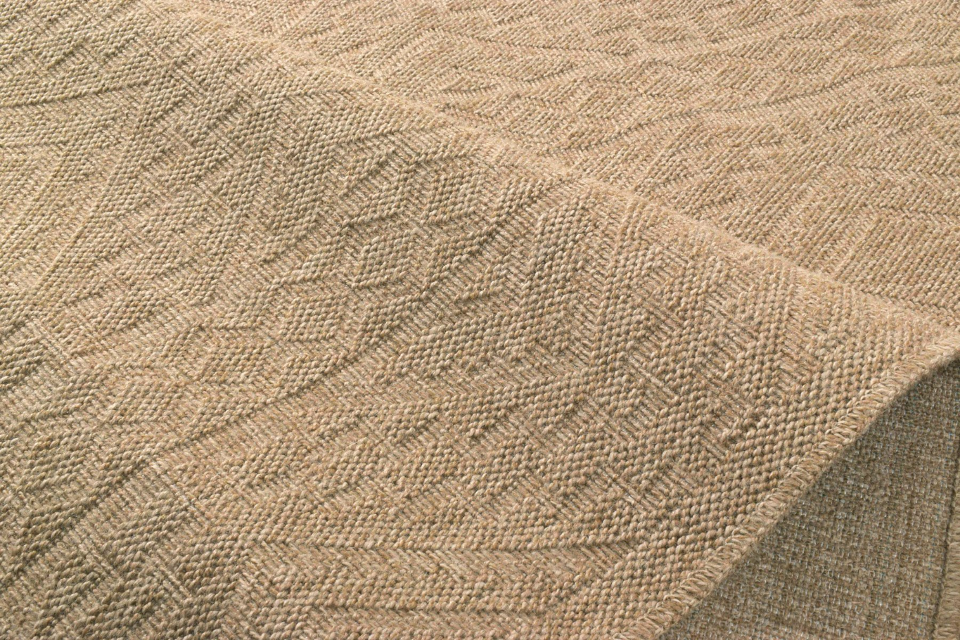 Tapis intérieur extérieur aspect jute motifs ethniques NATURE
