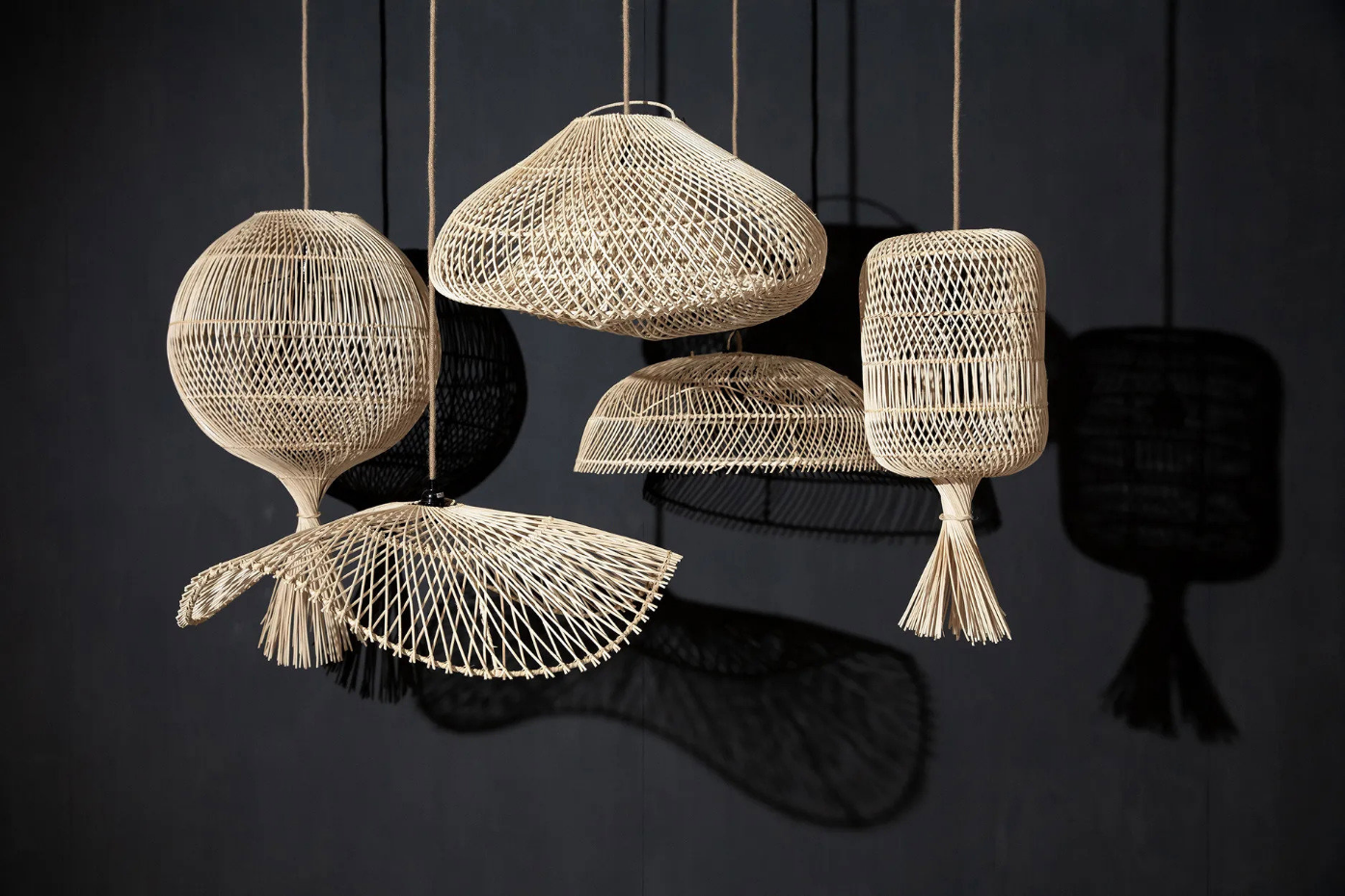 Lampadaire en rotin WONTON