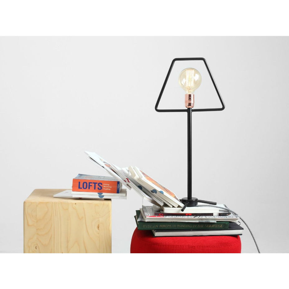 Lampe de table en acier De firkant