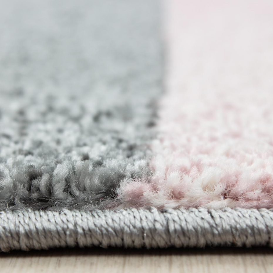 Tapis salon et chambre tissé motif géométrique KARLUK