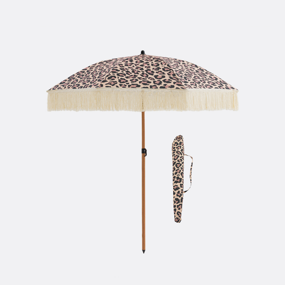 Parasol motif léopard, finition frangée, SAVANA