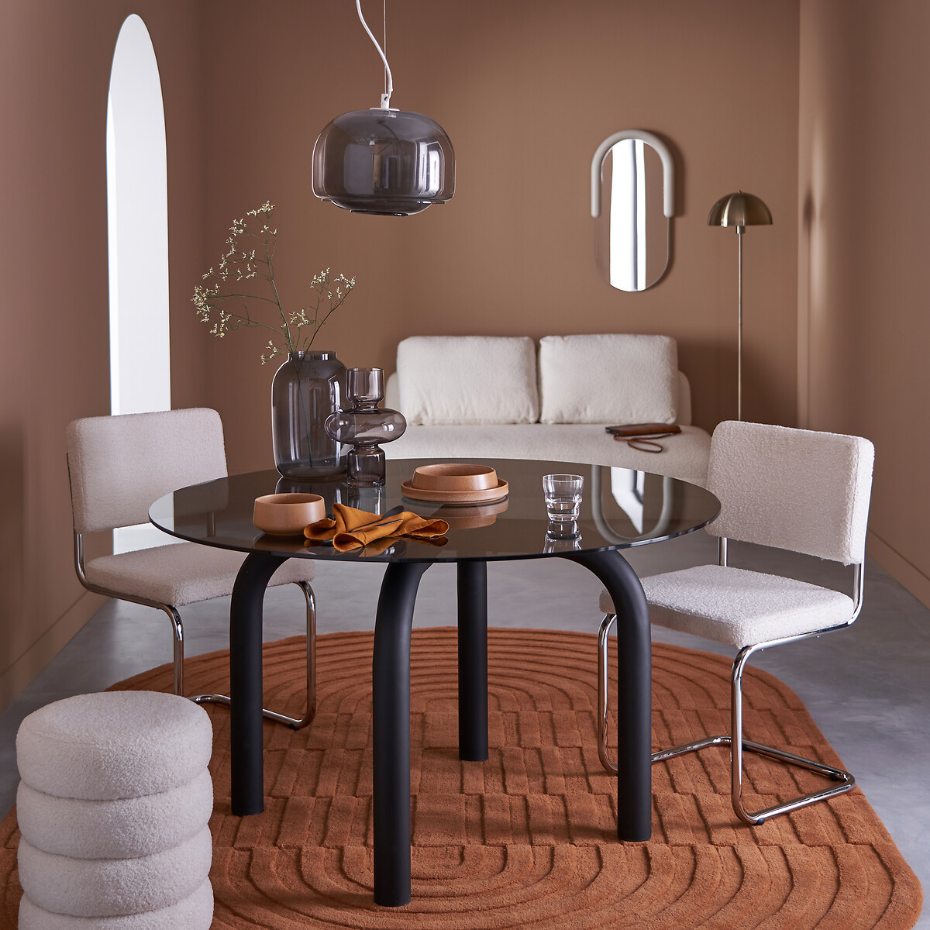 Tapis ovale en laine, Malko