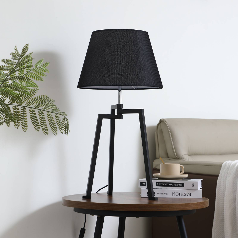 Lampe à poser en métal, Amona