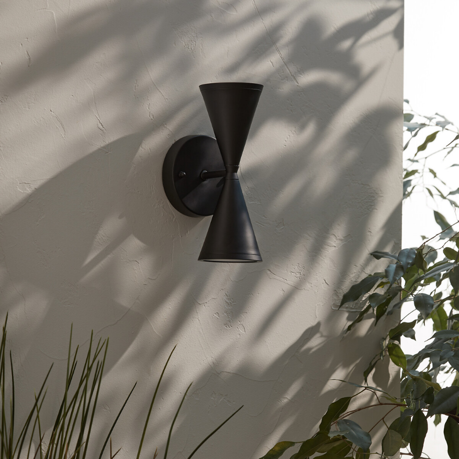 Applique extérieure double en métal, Bisbille