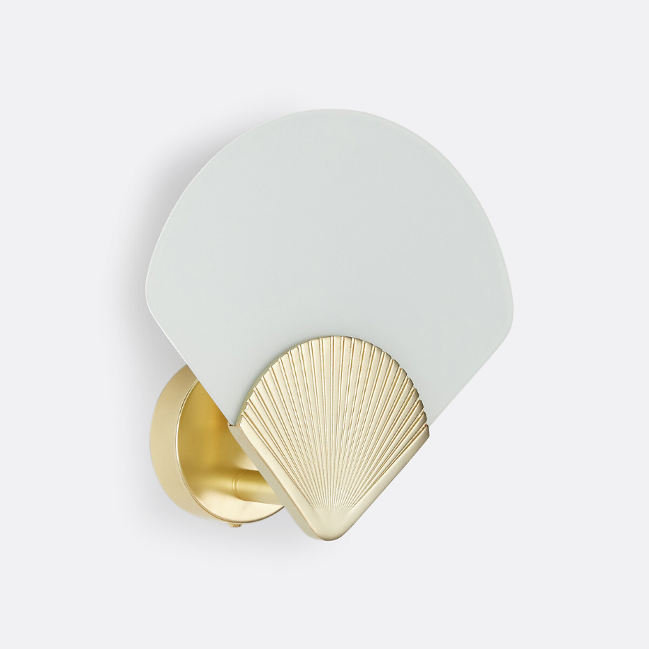 Applique laiton et verre opaline, Alcance