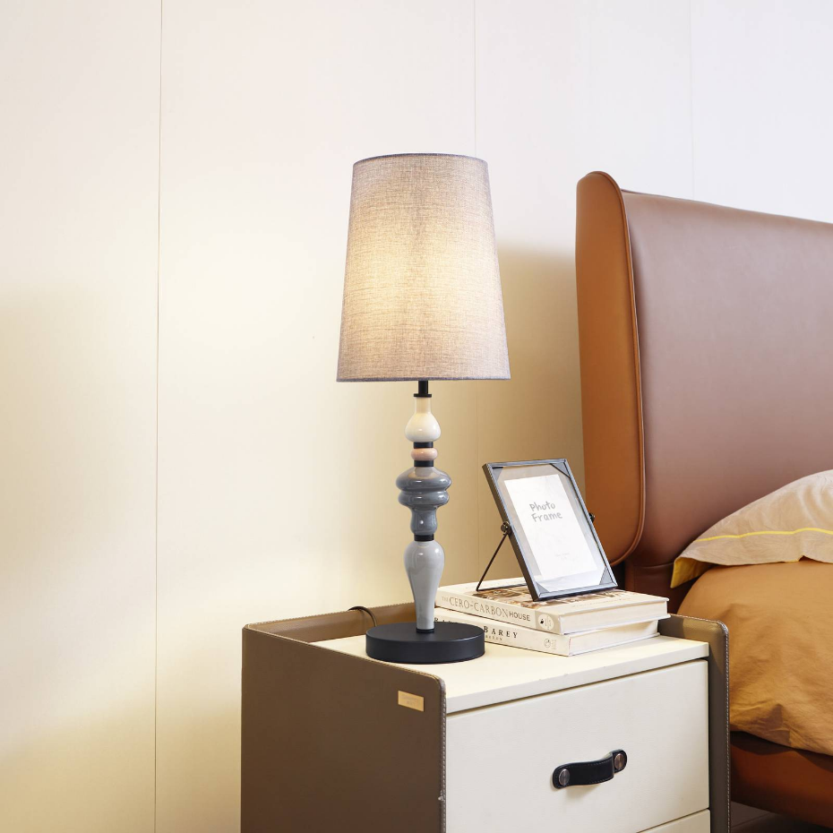 Lampe à poser traditionnelle, Haldorin