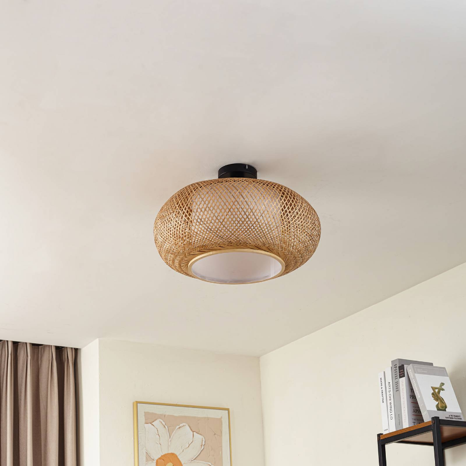 Plafonnier en bambou traditionnel, Romaine