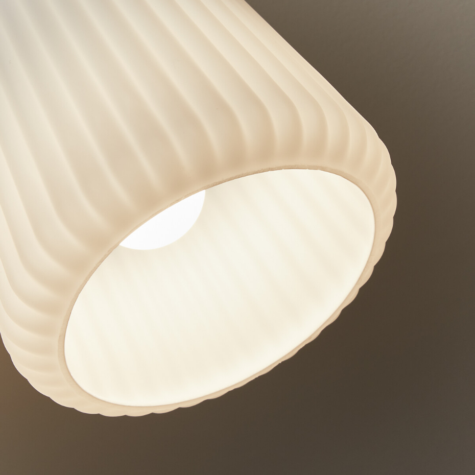 Plafonnier opaline cannelée, Fosca