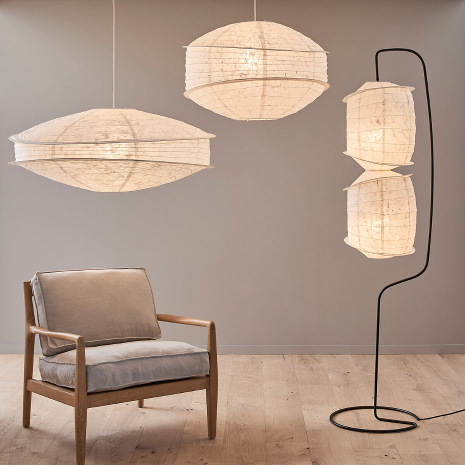 Suspension en papier texturé, diamètre 68 cm, NASSAH