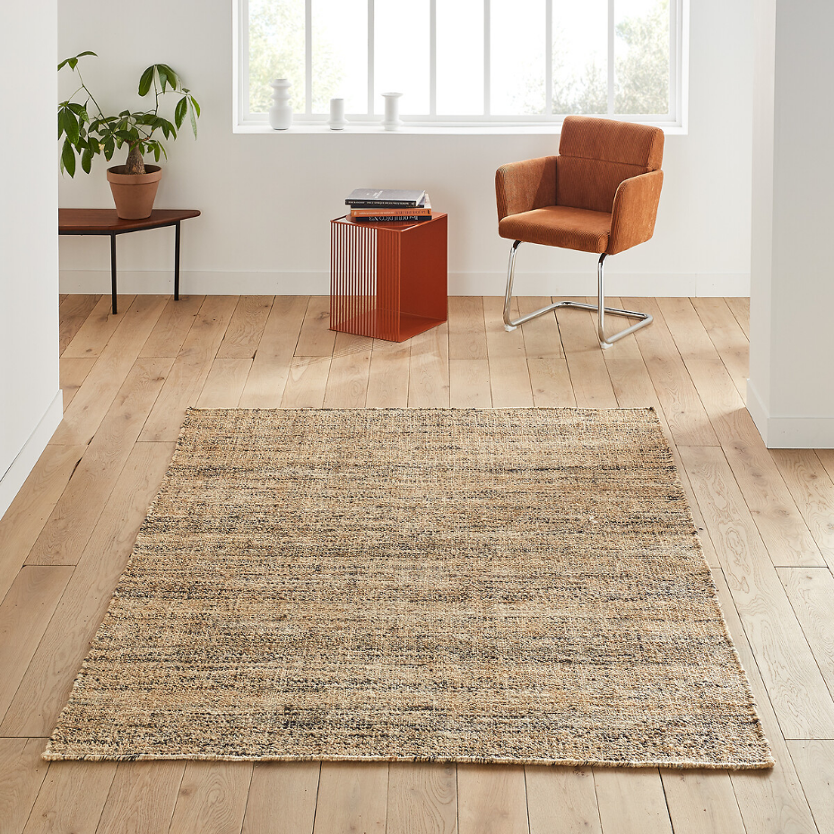 Tapis en jute, Saya