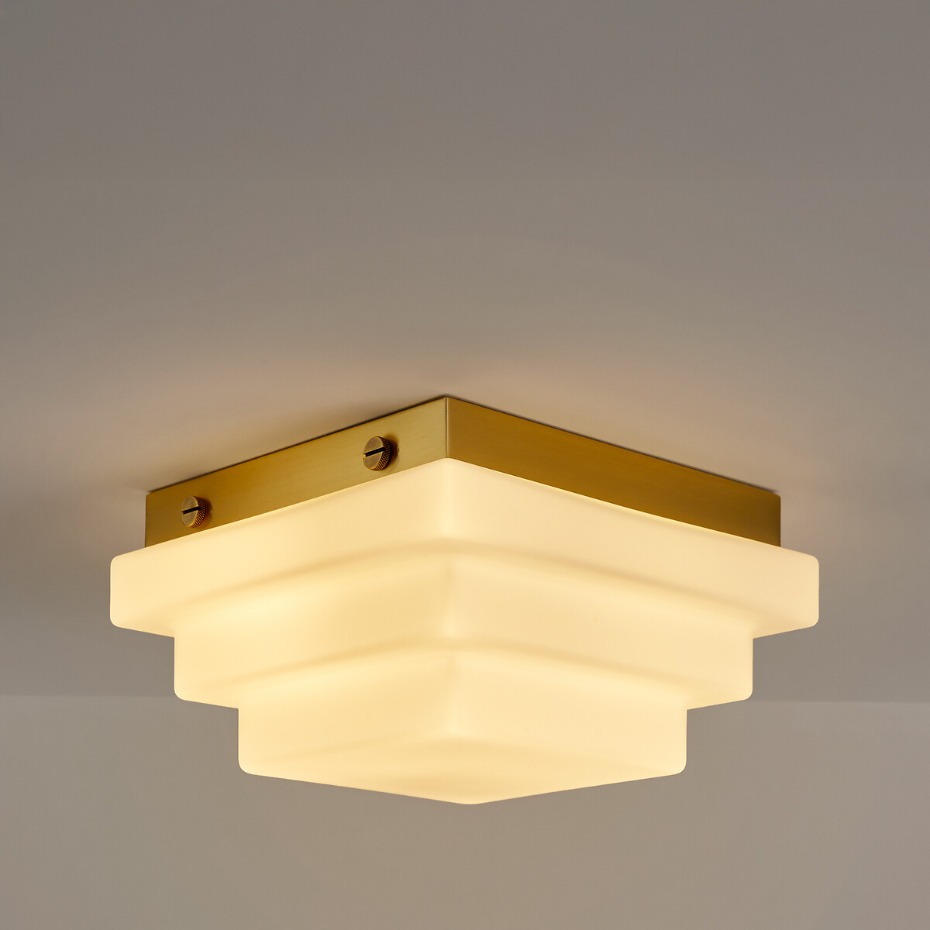 Plafonnier ou applique, en verre opalin, largeur 27,5 cm, DECAR