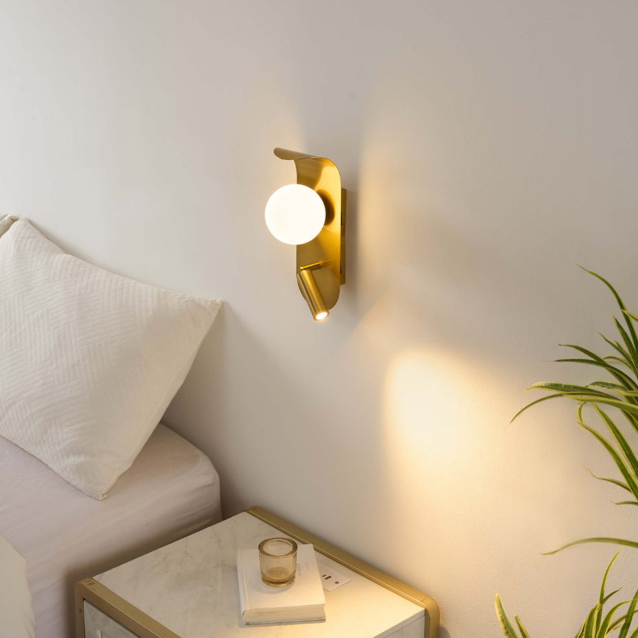 Applique moderne liseuse orientable - MATALIA