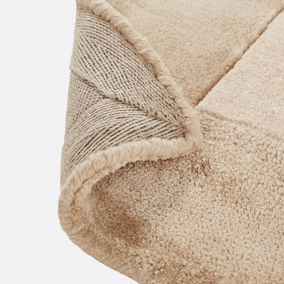 Tapis laine et viscose, Duoma