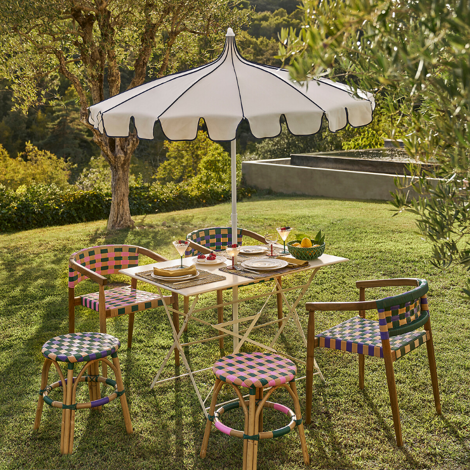 Parasol forme chapiteau AVITA