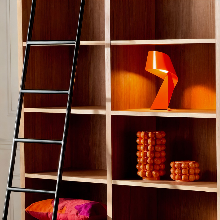 Lampe de table en métal RIBBON
