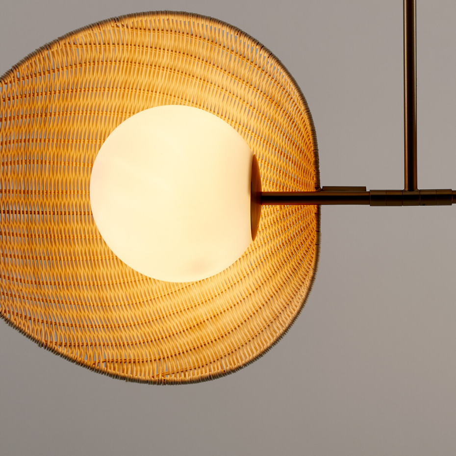 Suspension double opaline, rotin et laiton, Javana