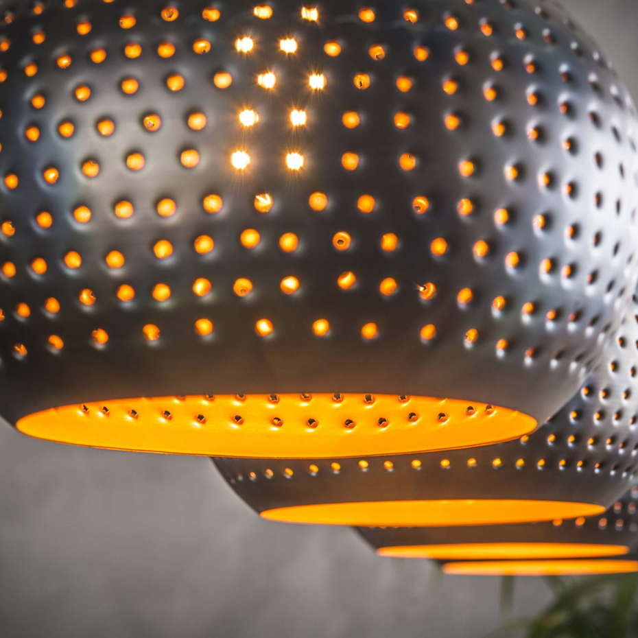 Suspension rétro en métal ajouté noir 4 lampes JAVA