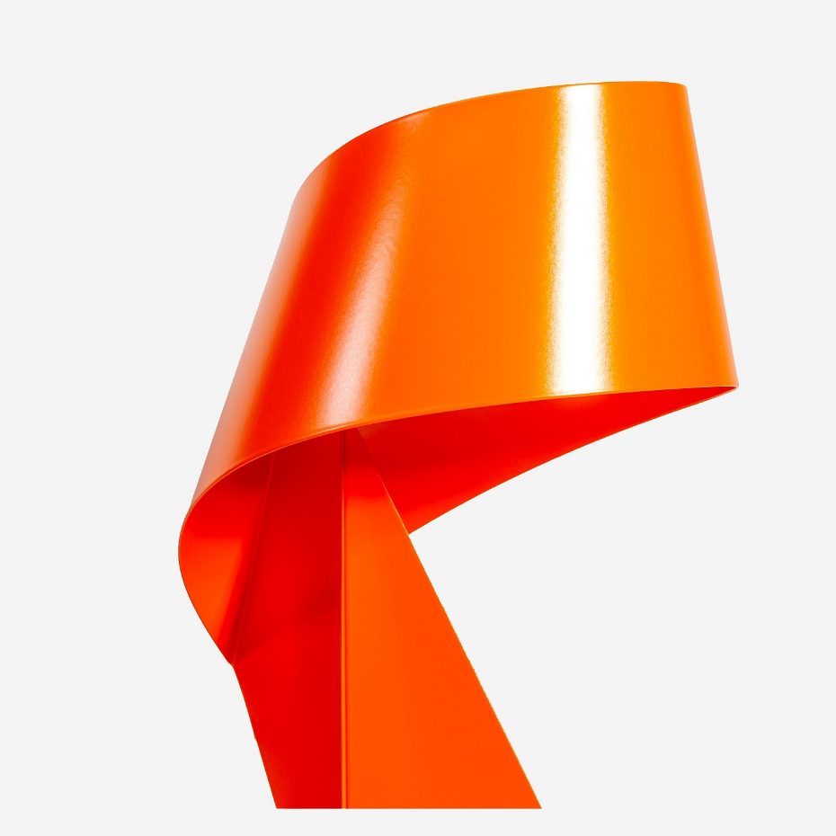 Lampe de table en métal RIBBON