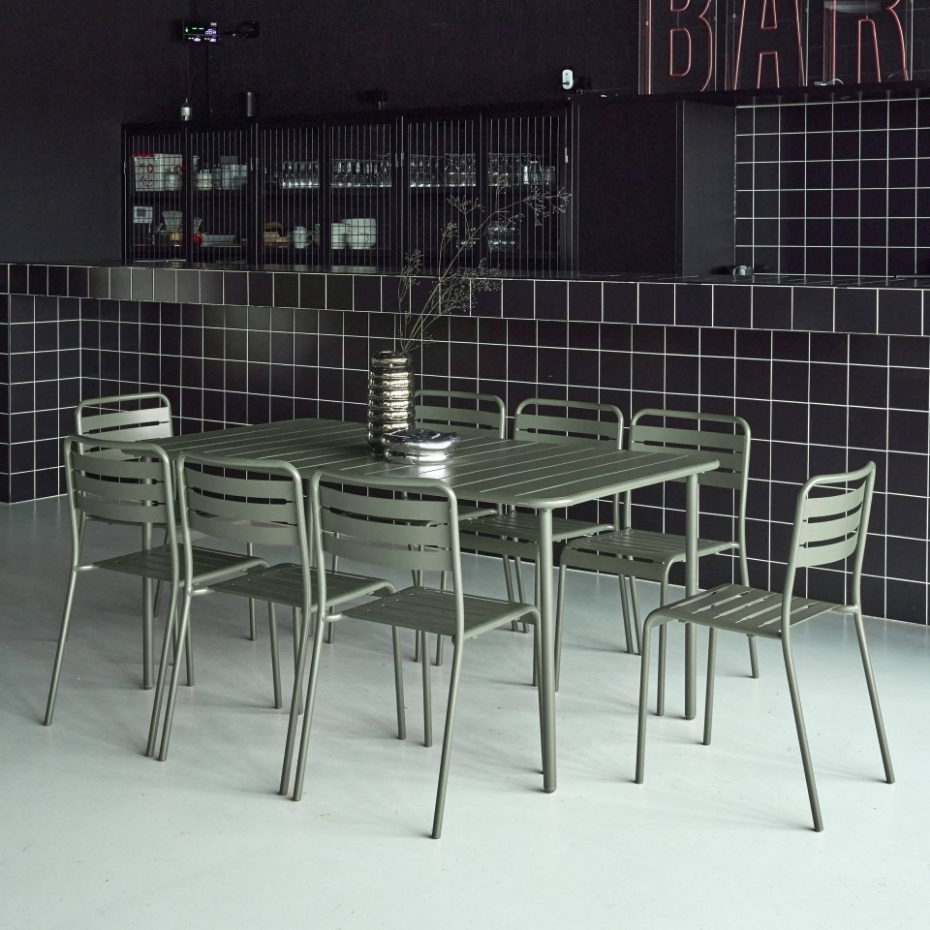 Table de jardin métal + 8 assises AMÉLIA
