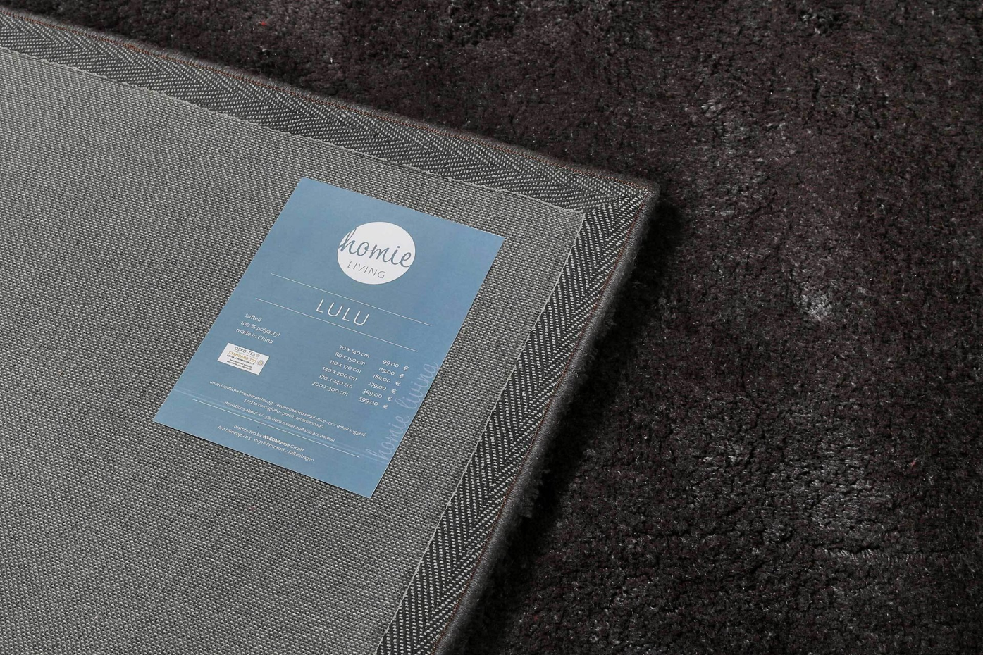 Tapis à poils longs avec de légères rayures ,  Lulu