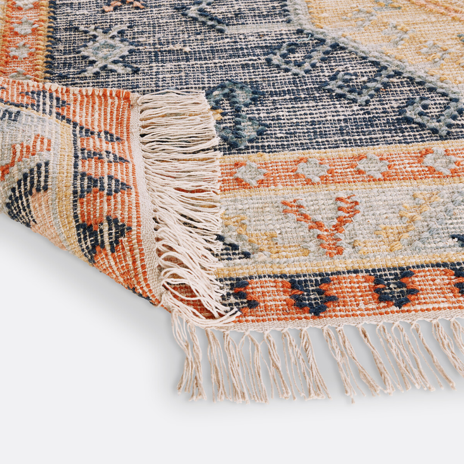 Tapis kilim effet used, Uzzo