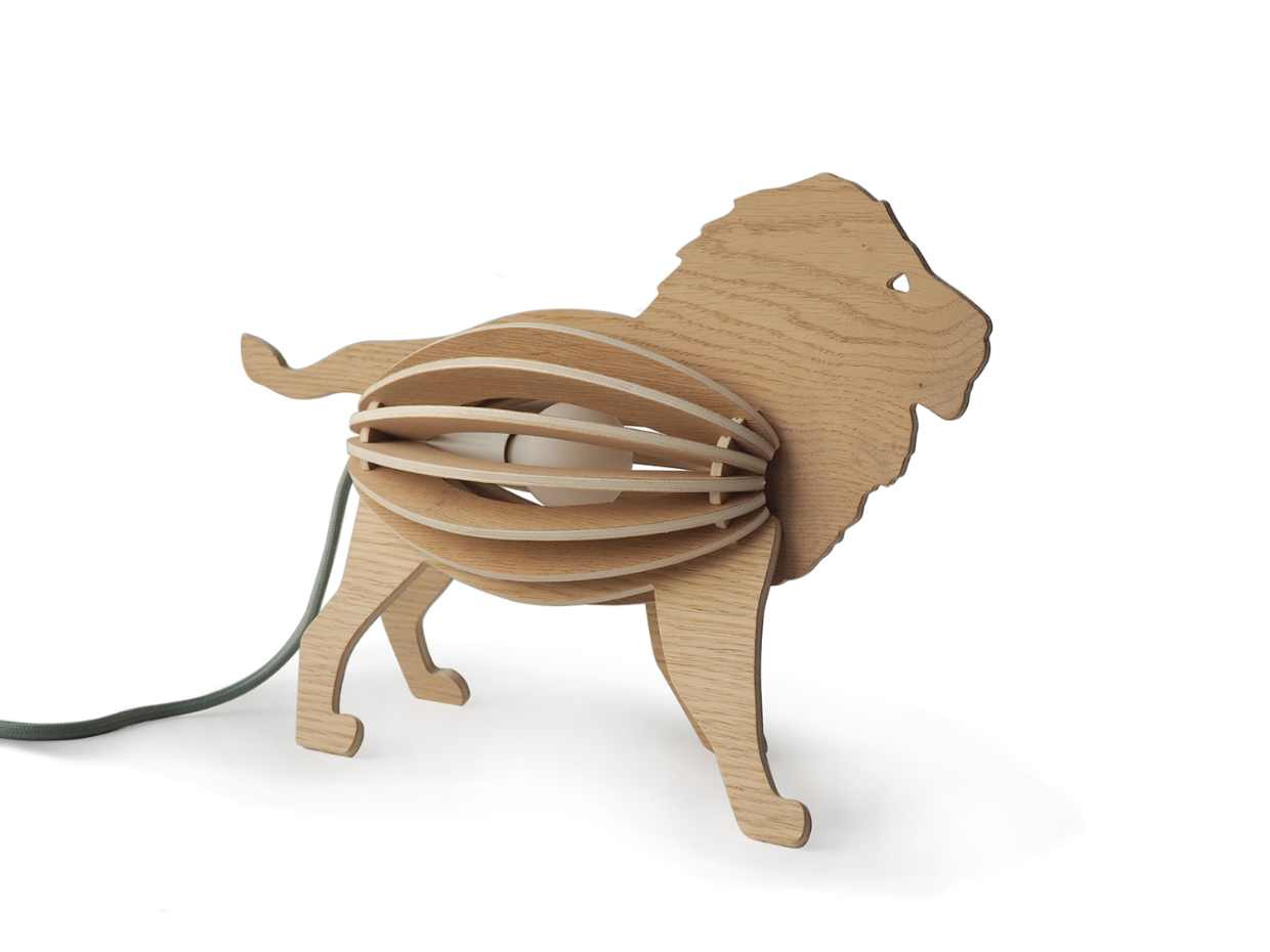 Lampe à poser en chêne Lion - ZOOO SAVANE
