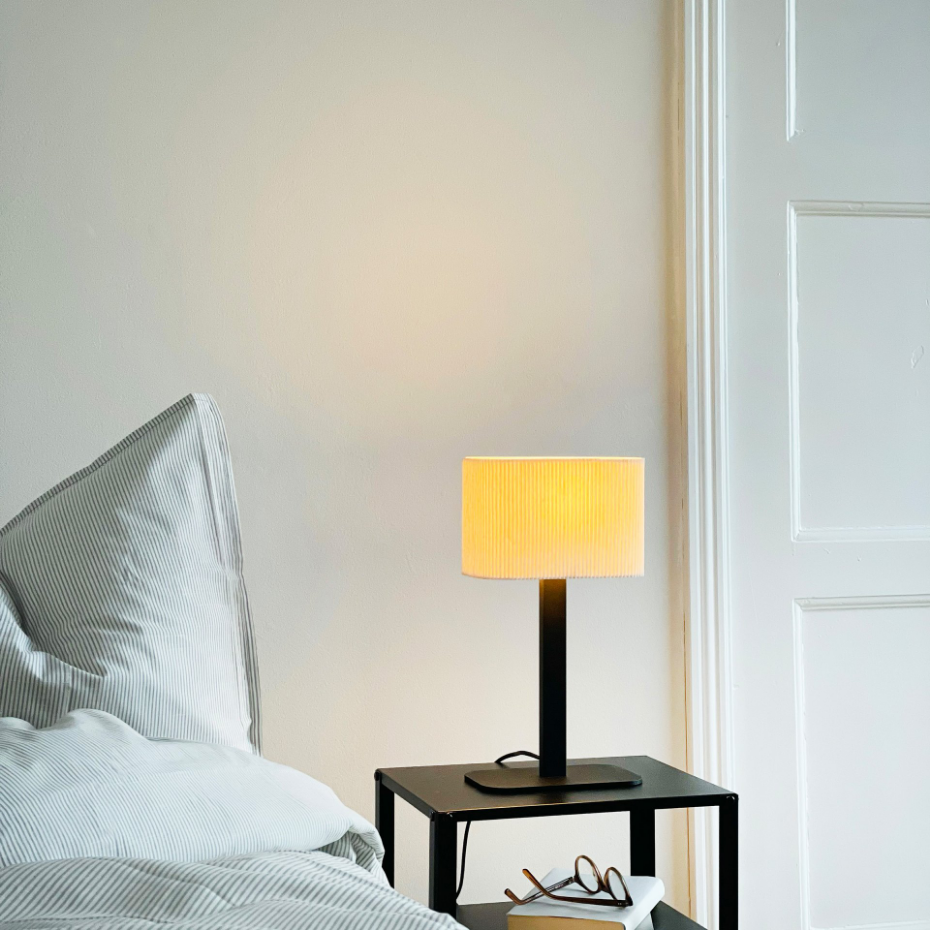 Lampe à poser en métal et tissu Noir/Blanc Calix