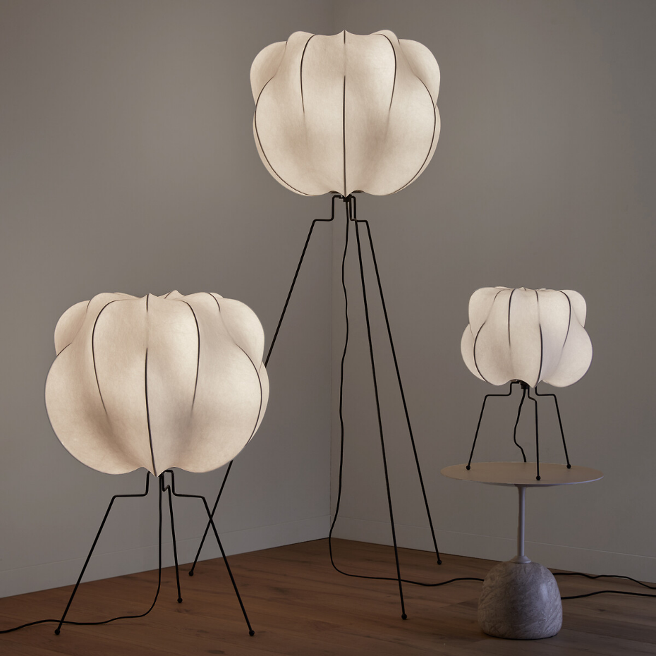 Lampe de sol en métal fer et résine, Oï 