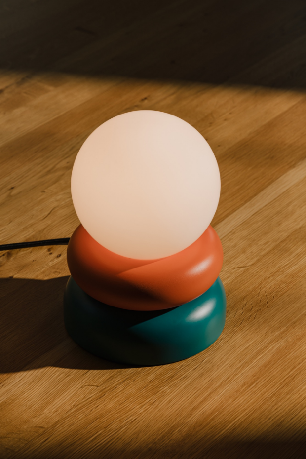 Lampe de table en bois massif OTEM
