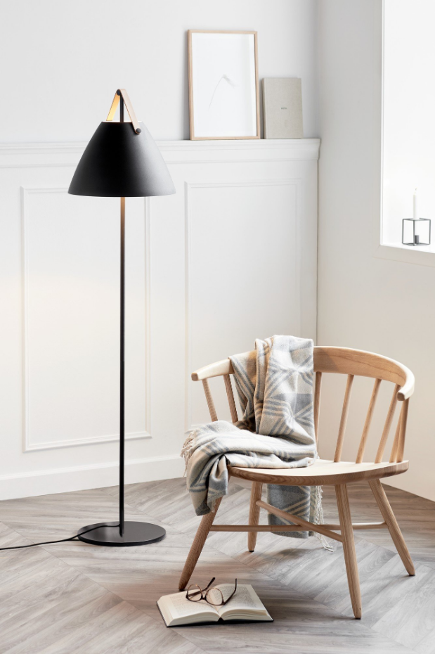 Lampadaire STRAP