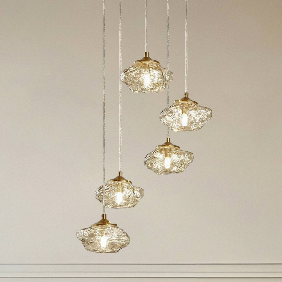 Suspension en verre moderne, Piatra
