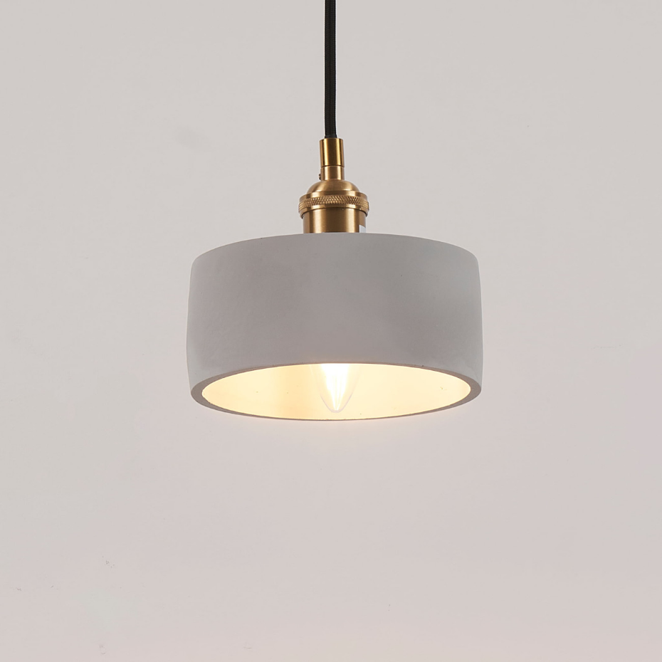 Petite suspension en béton brut - LIKO