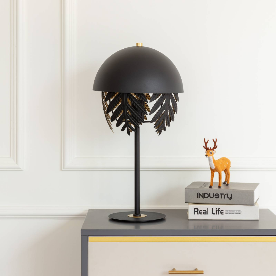 Lampe à poser en métal design, Aparas