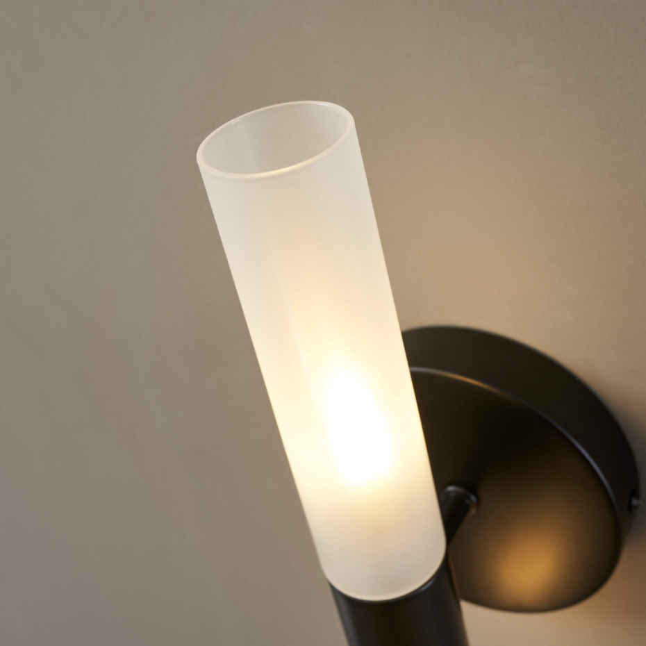 Applique élégante avec verre opalin - LORETO