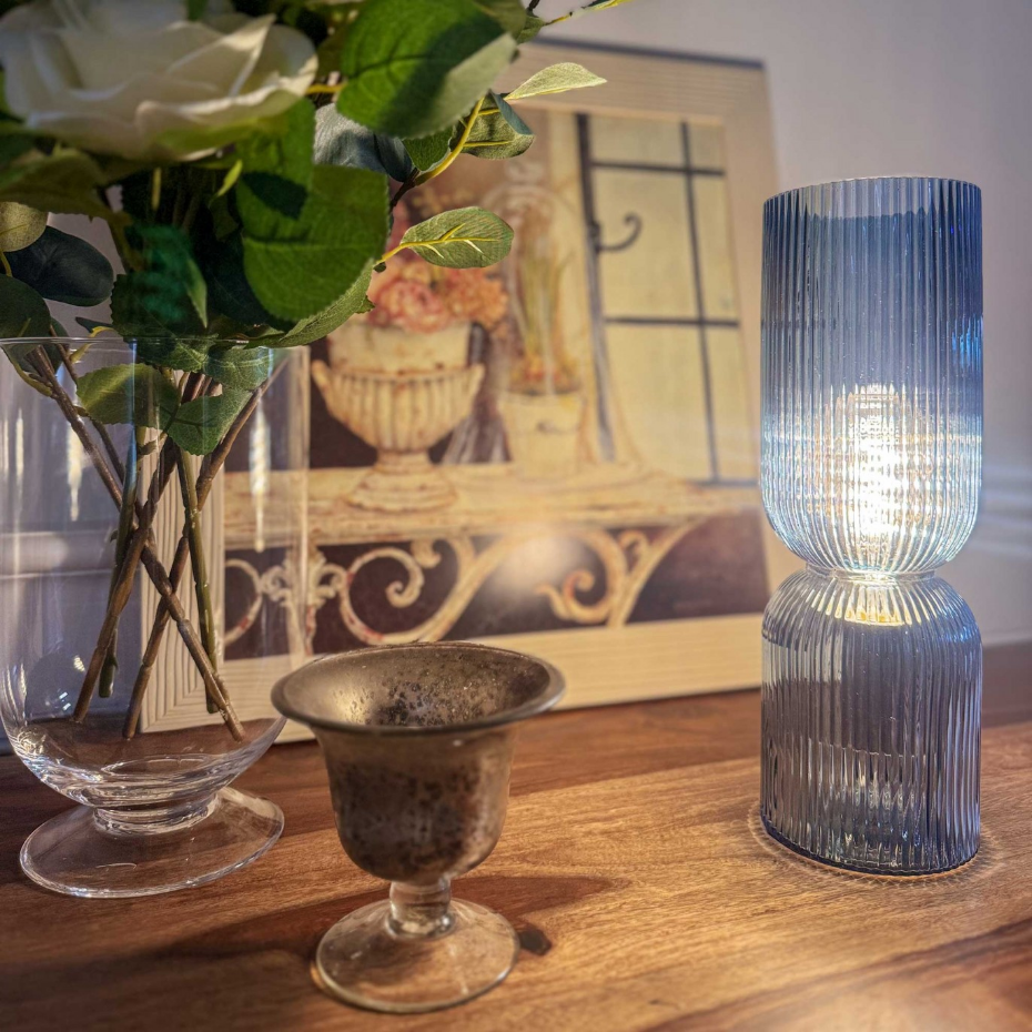 Lampe à poser en verre strié, CHARMY