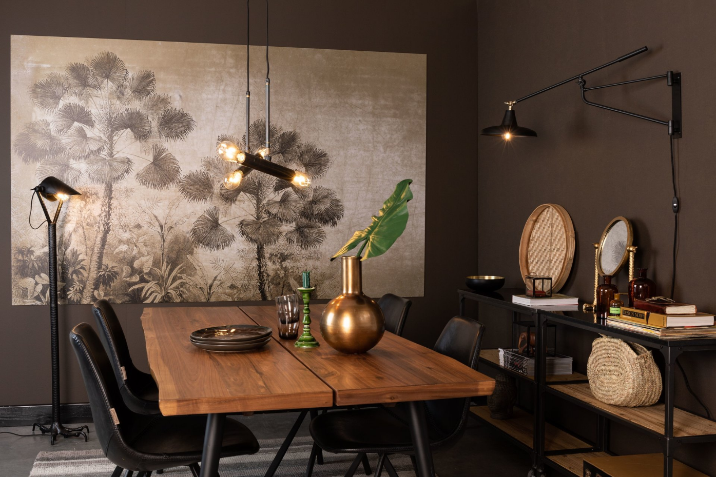 Lampadaire en métal Falcon