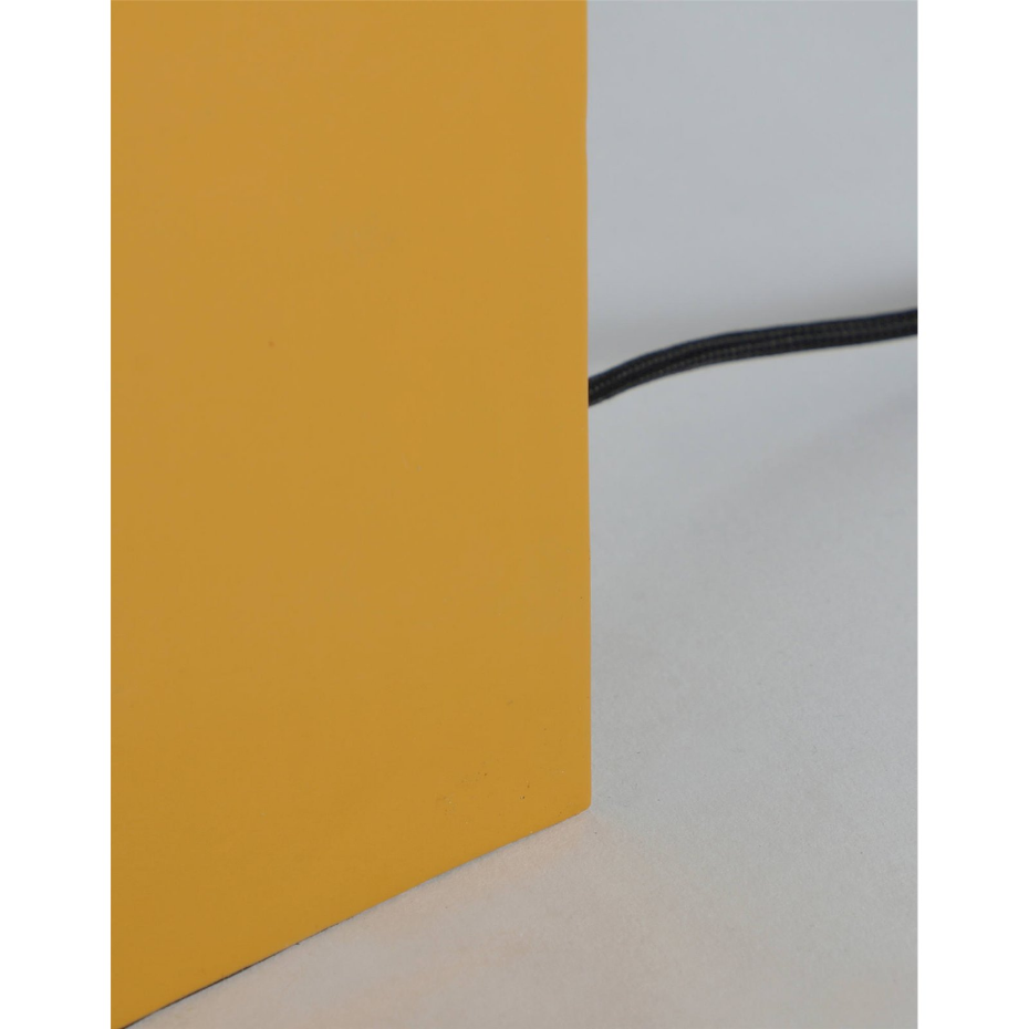 Lampe de table moderne en fer