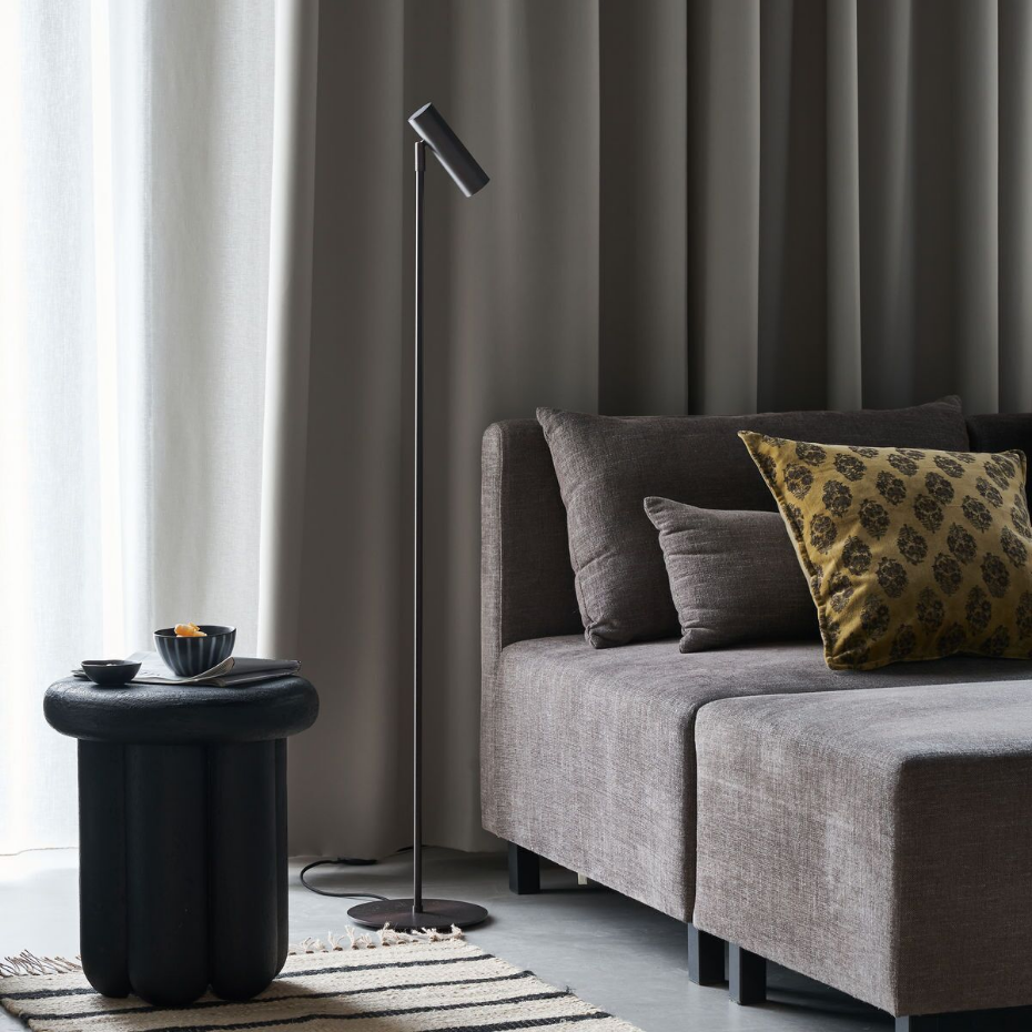 Lampadaire en acier Norm
