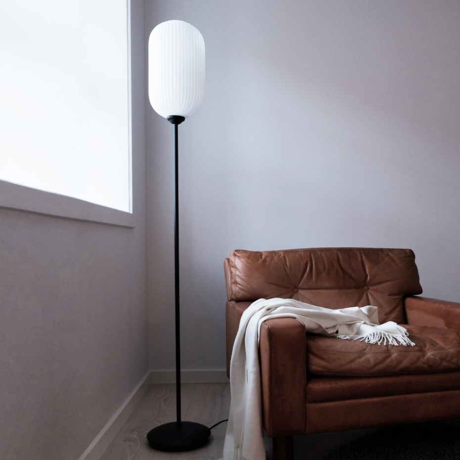 Lampadaire en noir métal RIFLET