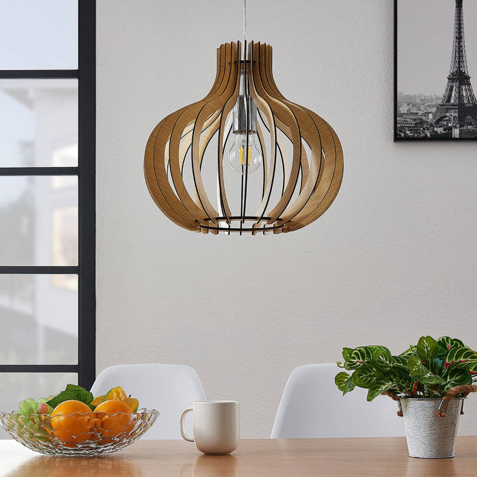 Suspension en bois scandinave, Sina