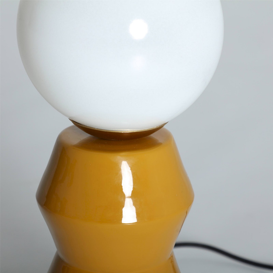 Lampe de table design en fer et verre