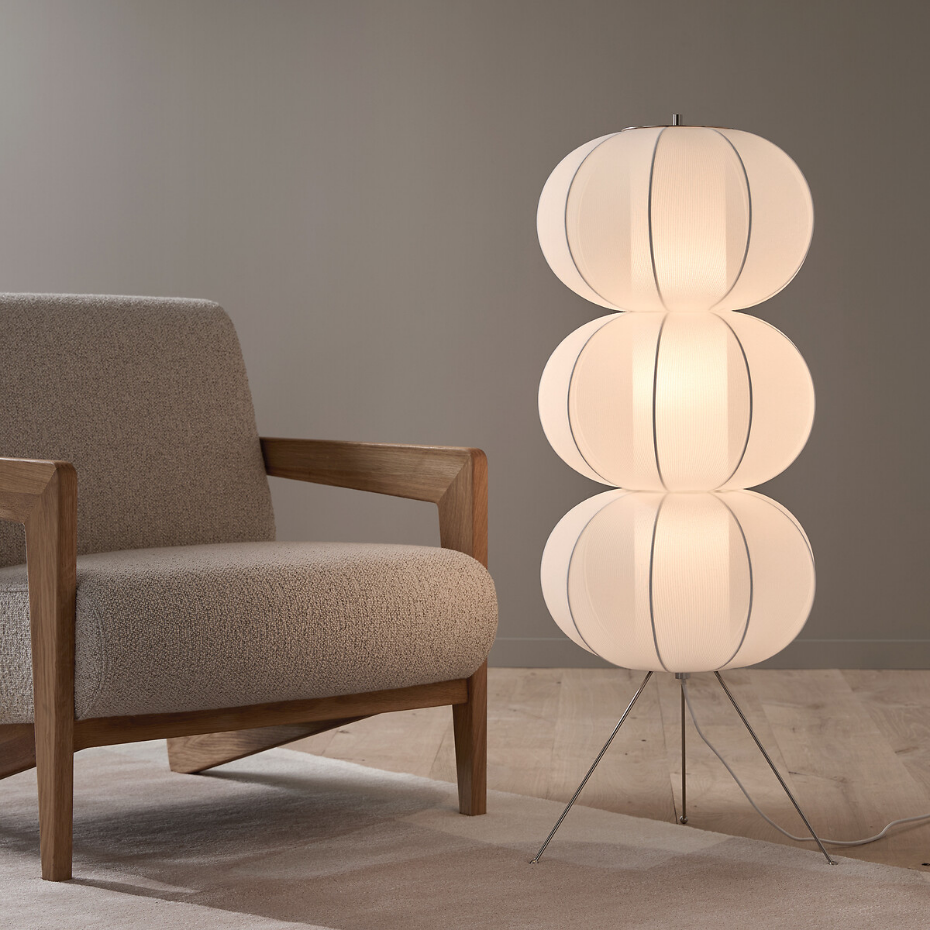 Lampadaire, lampion en maille, Satchi